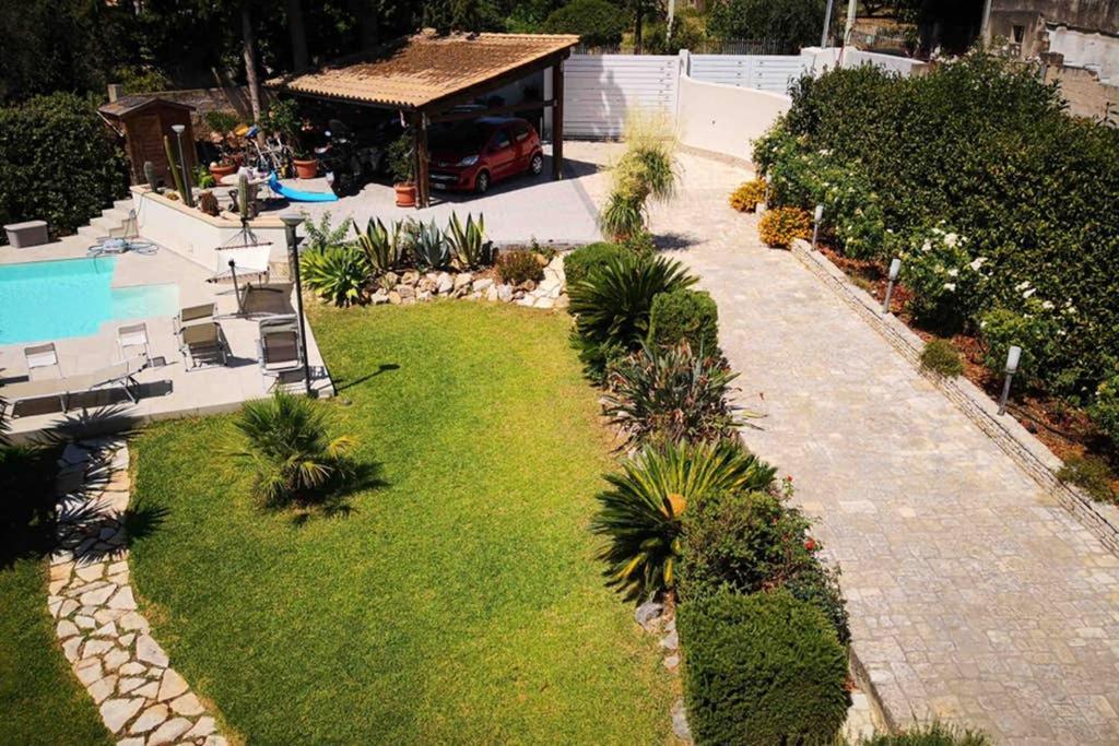 Villa Tiziana Монреале Екстериор снимка