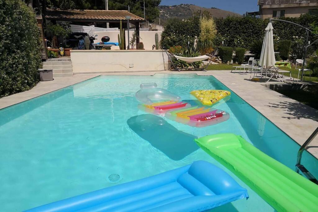 Villa Tiziana Монреале Екстериор снимка