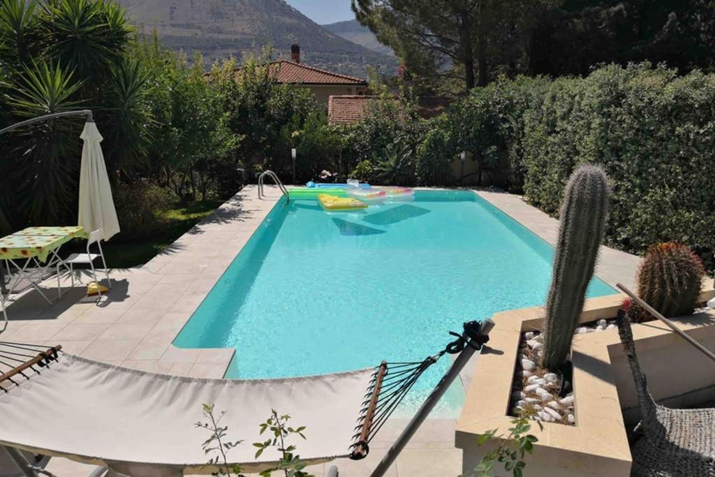 Villa Tiziana Монреале Екстериор снимка